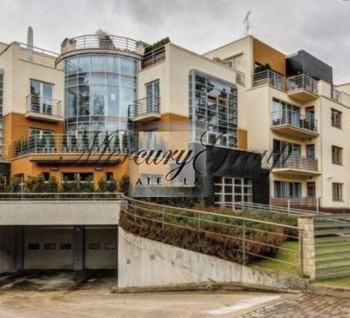 Spacious apartment with green yard — Dzintari, next to the park