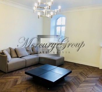 For rent new 2 bedroom apartment in the Old town