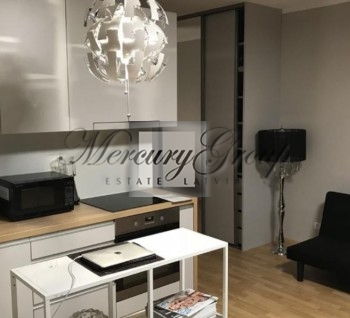 For rent studio apartment in city centre