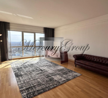 Apartment for rent in Panorama Plaza.