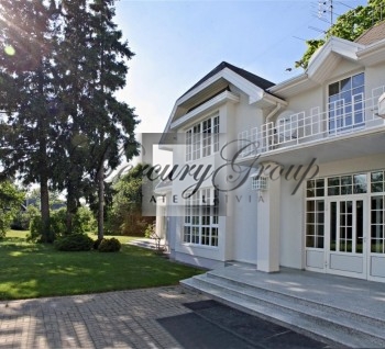 Spacious house in Jurmala 