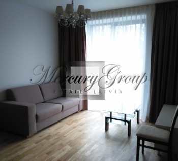 For rent brand new 2 room apartment in project called 