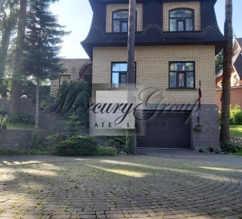 house in Mežaparks - one of the most prestigious and green areas of Riga