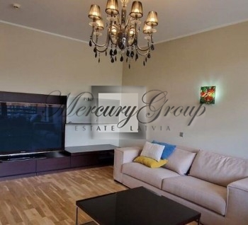 Long term rental 3-room apartment in Sampeteris