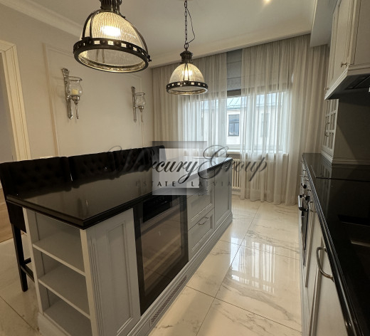 An exclusive apartment in quiet Riga centre. F...