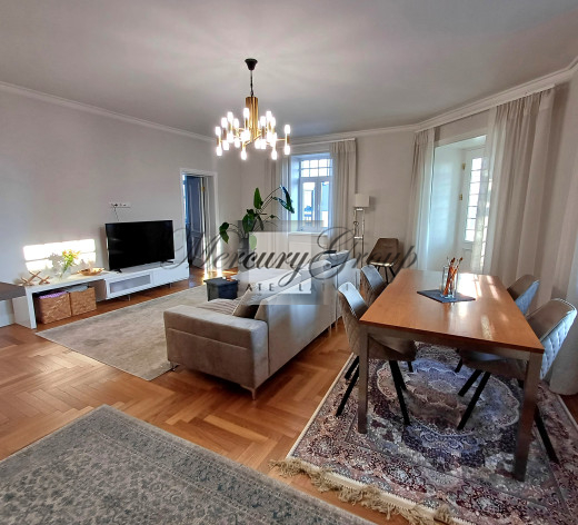 We offer for sale an apartment on Terbatas Str...